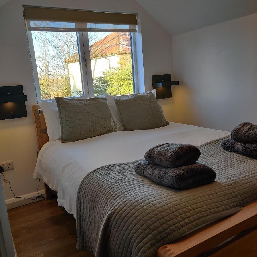 Delightful & Picturesque Modern Detached Apartment, Next To Chester Zoo, Near Park And Ride To City Centre Luaran gambar