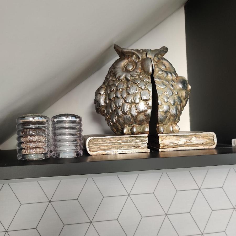 Delightful & Picturesque Modern Detached Apartment, Next To Chester Zoo, Near Park And Ride To City Centre Luaran gambar